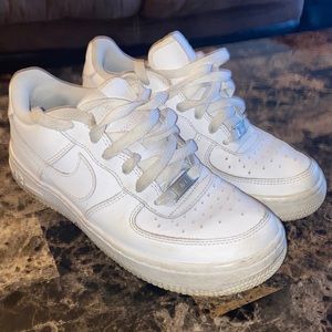 Nike Air Force 1s size 5y in kids or 7.5 in womens
